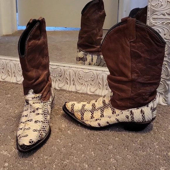 Vintage Dingo Made in the USA Snake Skin Cowboy Boots with Toe Tips - Picture 1 of 16